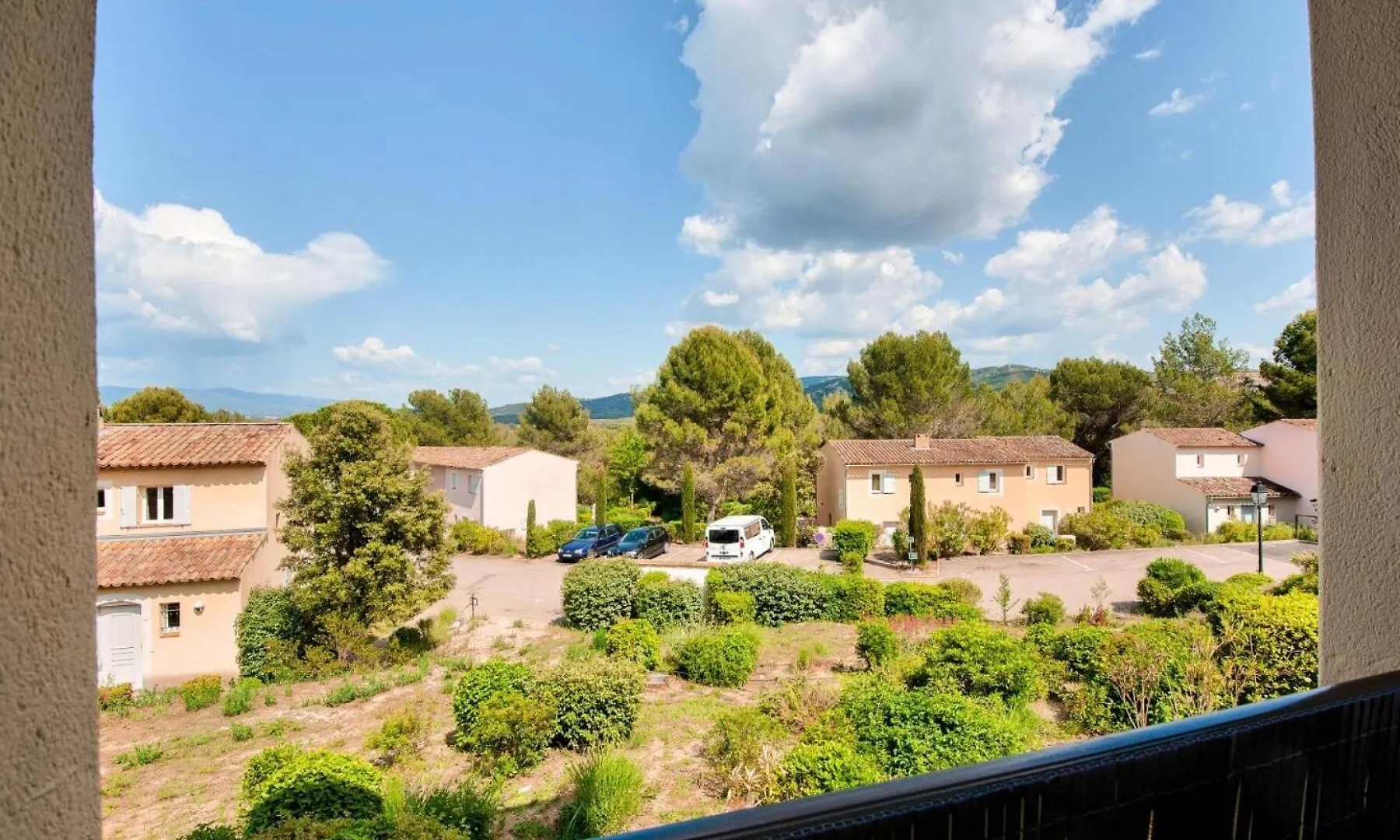 Apartamento Village Pont Royal En Provence - Maeva Home - Appartement Cosy Et Climatise 2 Pieces 4 Personnes - Prestige - Super Home Mae-2164 Mallemort Francia